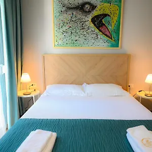 Apartment Oyster, Sarande